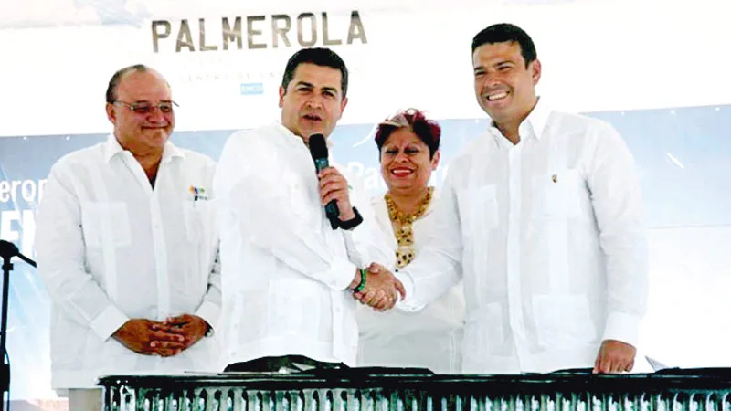 Foto: Juan Orlando Hernández y Lenir Perez